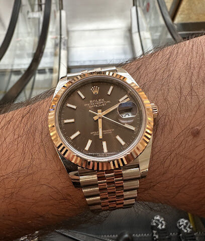 Time Secret بيع وشراء الساعات الفاخرة - أم القيوين - +971 50 369 1966