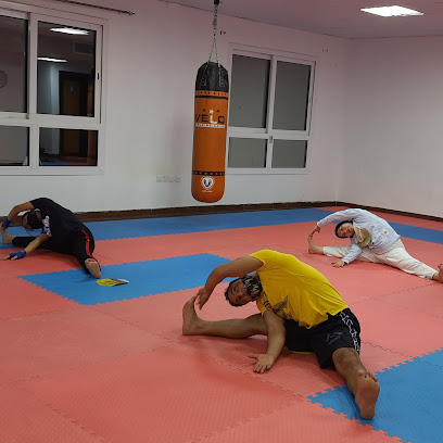 مركز القادة للكاراتيه والفنون بالشارقة - عجمان - +971 52 988 4436