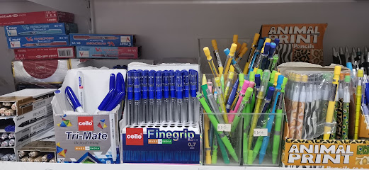 العولمة للكمبيوترات مكتبة العولمة و قرطاسية - الشارقة - +971 56 674 4262