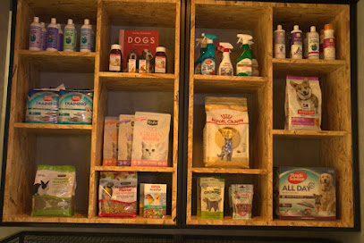 عيادة امور البيطرية - أم القيوين - +971 58 810 8341