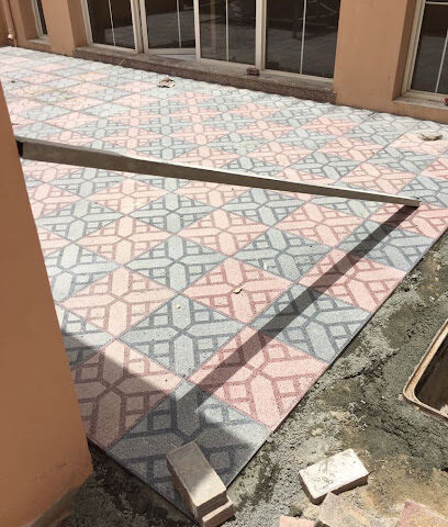 مطيع - الشارقة - +971 4 347 2400