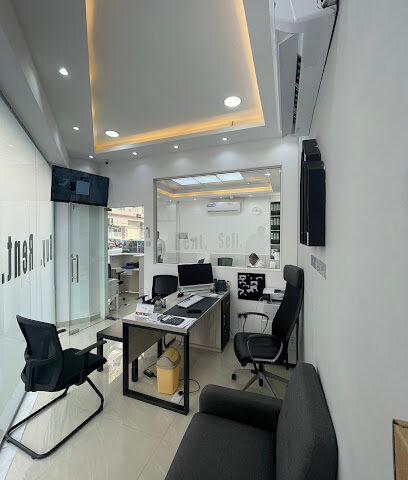 رايت موف للعقارات ذ م م - الشارقة - +971 6 745 8227