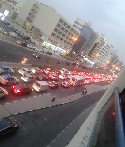 تجارة الساعات الذهبية (ذ. - أم القيوين - +971 4 653 8393