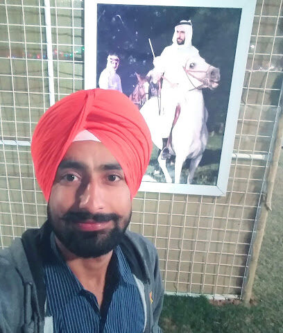 ملعب البطاية لكرة القدم - الشارقة -