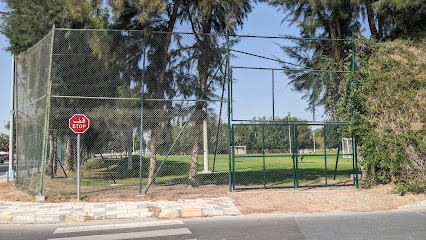 ملعب كرة قدم خاص - الشارقة -