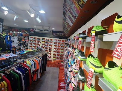 روماريو سبورتس الشارقة - الشارقة - +971 6 533 7730