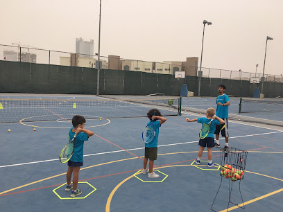 أكاديمية سماش للتنس - الشارقة - +971 52 926 3535