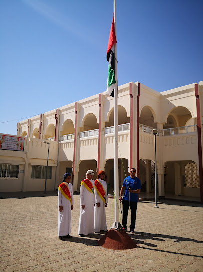 مدرسة الصديق - United Arab Emirates|Eastern Mahadir - مَحْضَر حُوَيتَين - Abu Dhabi|4WCC+CVQ