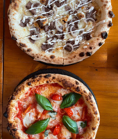 بيتزا مسطحة - الشارقة - +971 52 896 6081