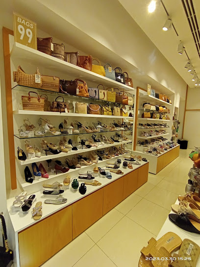 احذية تورينو سيتي سنتر الظيت - United Arab Emirates|Al Dhait South - Ras al Khaimah|My City Center|PWH9+FXM