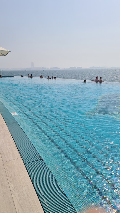حمام سباحة إنفينيتي - United Arab Emirates|Jumeirah 3 - Dubai|45RM+WGG