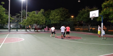 ملاعب تنس بارك بوند البرشاء - الشارقة -