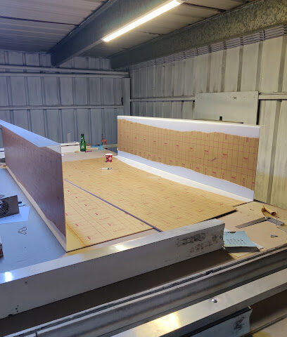 أشر إلى بوينت لتصميمات الإعلانات - الشارقة - +971 56 923 8708