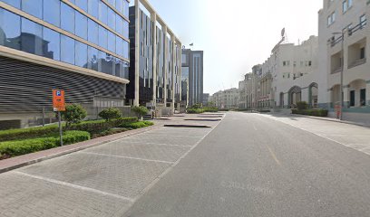 بلوك 15 ، جامعة ميدلسكس دبي - أم القيوين - +971 4 367 8100