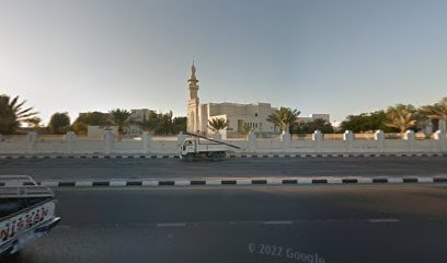 كلية الشريعة واللغة العربية - أم القيوين -