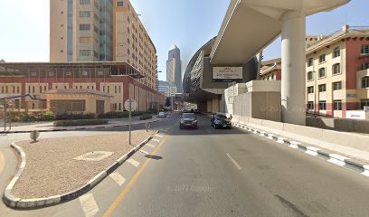 الدكتور علي ثويني - أخصائي أمراض المسالك البولية في دبي - أم القيوين - +971 50 435 4853